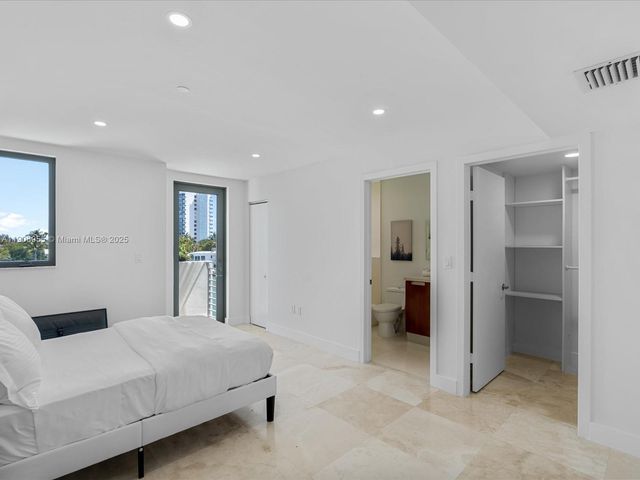 155 N Shore Dr 155-3, Miami Beach, FL 33141