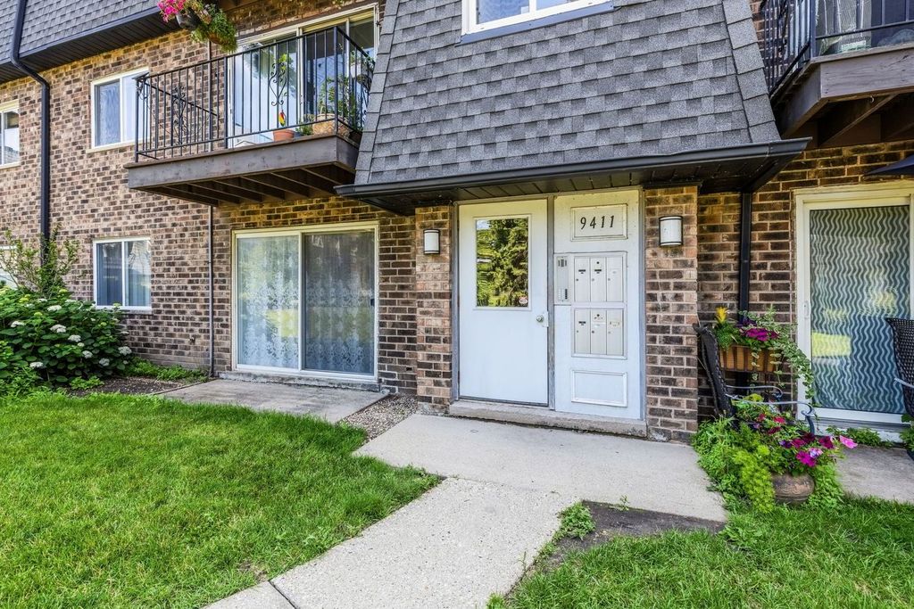 9411 Bay Colony Drive 1N, Des Plaines, IL 60016