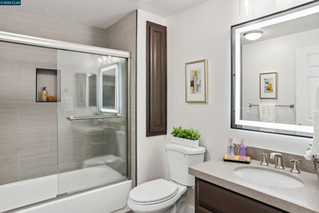 3240 Maguire Way 401, Dublin, CA 94568