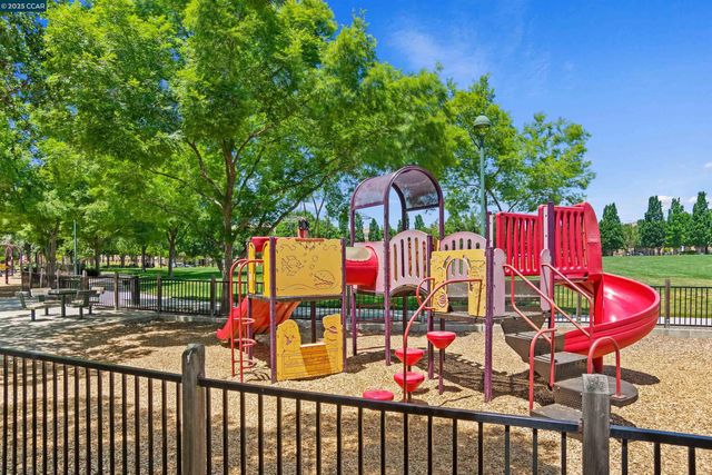 3240 Maguire Way 401, Dublin, CA 94568