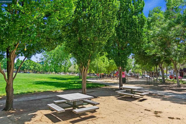 3240 Maguire Way 401, Dublin, CA 94568