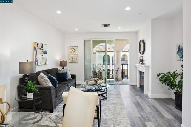 3240 Maguire Way 401, Dublin, CA 94568