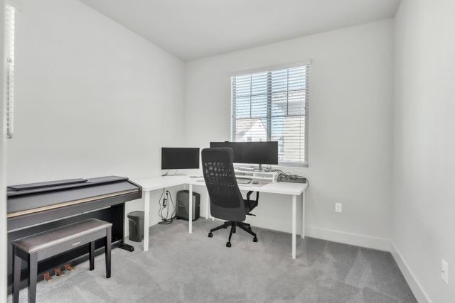 8840 Solo Way, Elk Grove, CA 95757