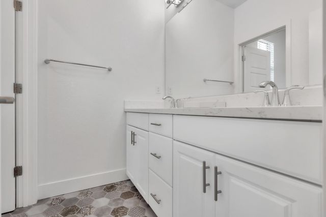 8840 Solo Way, Elk Grove, CA 95757