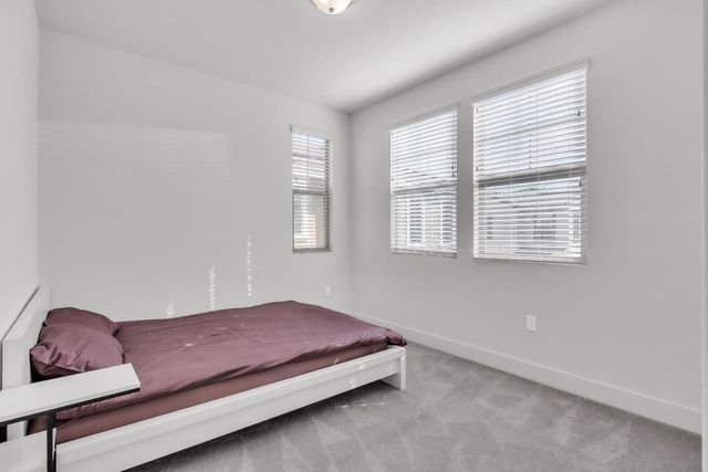 8840 Solo Way, Elk Grove, CA 95757