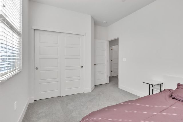 8840 Solo Way, Elk Grove, CA 95757