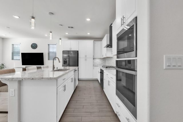 8840 Solo Way, Elk Grove, CA 95757