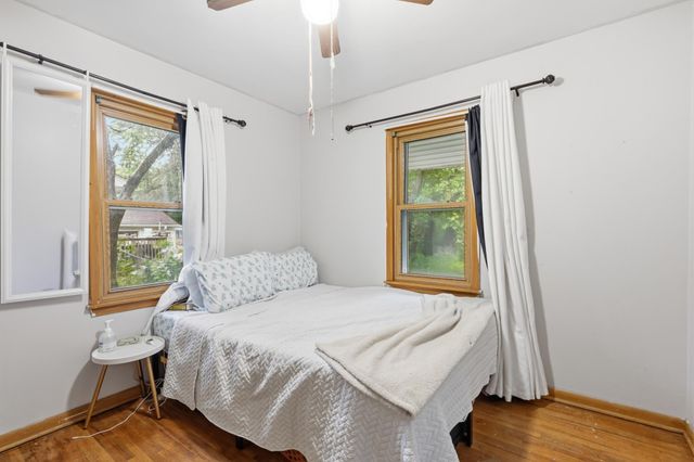 1450 Sandhurst Avenue E, Maplewood, MN 55109