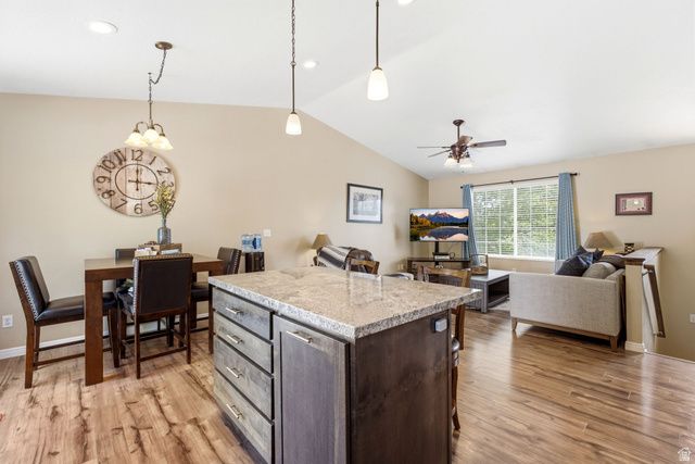 2586 W 2250 N, Clinton, UT 84015