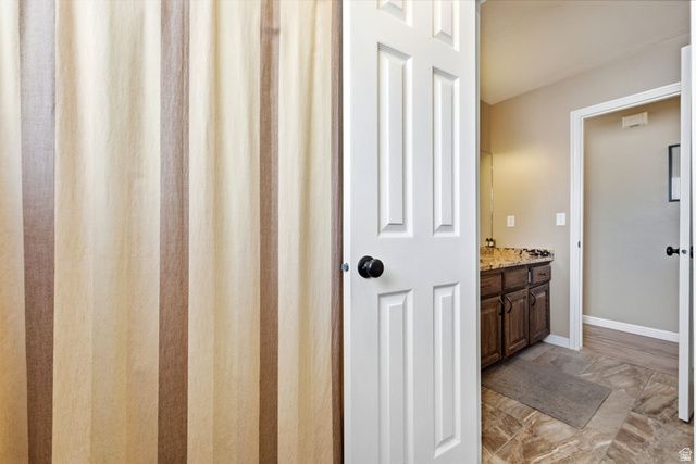 2586 W 2250 N, Clinton, UT 84015