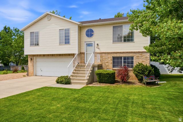 2586 W 2250 N, Clinton, UT 84015