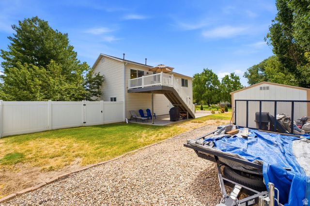 2586 W 2250 N, Clinton, UT 84015