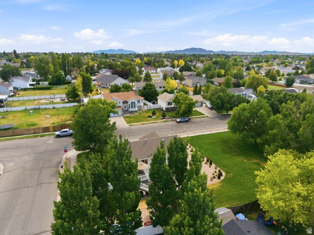 2586 W 2250 N, Clinton, UT 84015