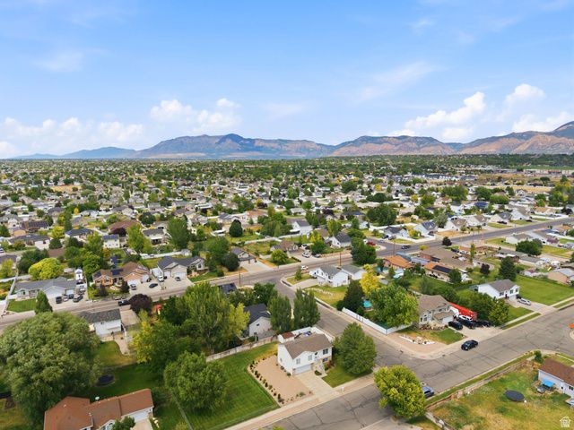 2586 W 2250 N, Clinton, UT 84015