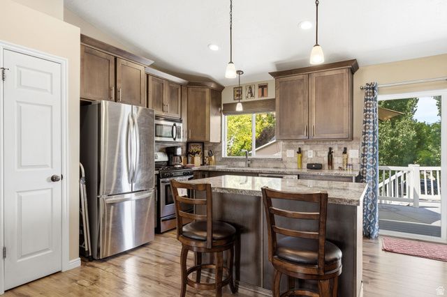 2586 W 2250 N, Clinton, UT 84015