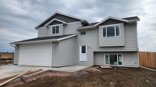 417 YELNER DR, Box Elder, SD 57719