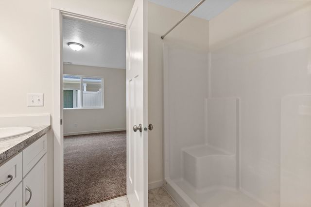 1006 S Century Rd, Spokane Valley, WA 99037