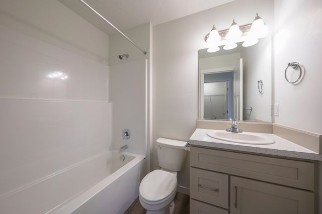 1006 S Century Rd, Spokane Valley, WA 99037