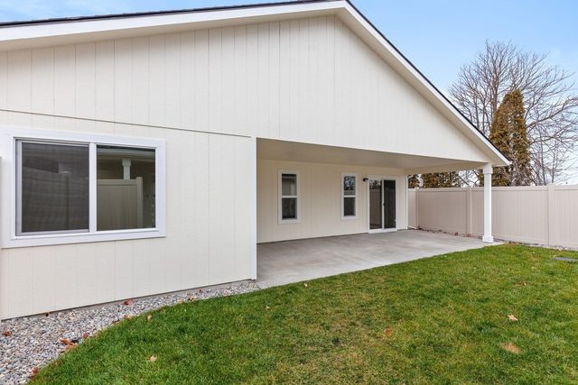 1006 S Century Rd, Spokane Valley, WA 99037