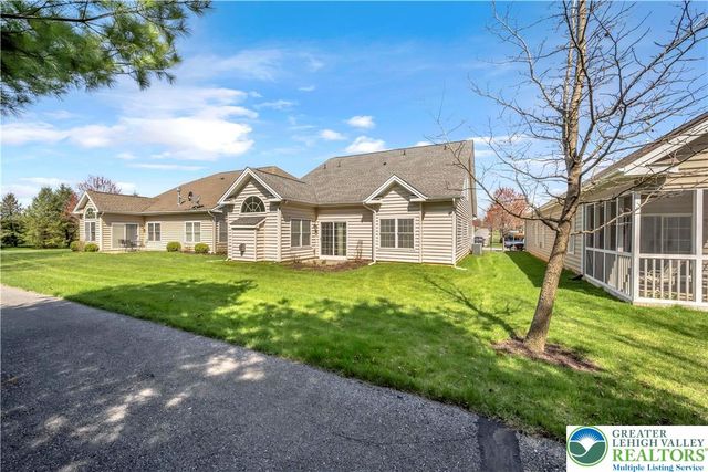 5351 Presidents Drive, Bethlehem City, PA 18017