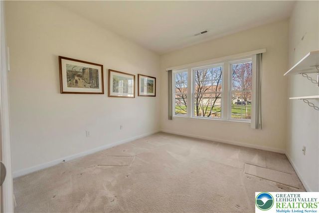 5351 Presidents Drive, Bethlehem City, PA 18017