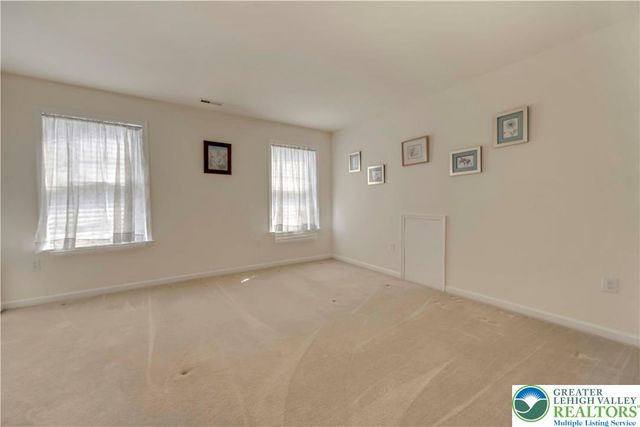 5351 Presidents Drive, Bethlehem City, PA 18017