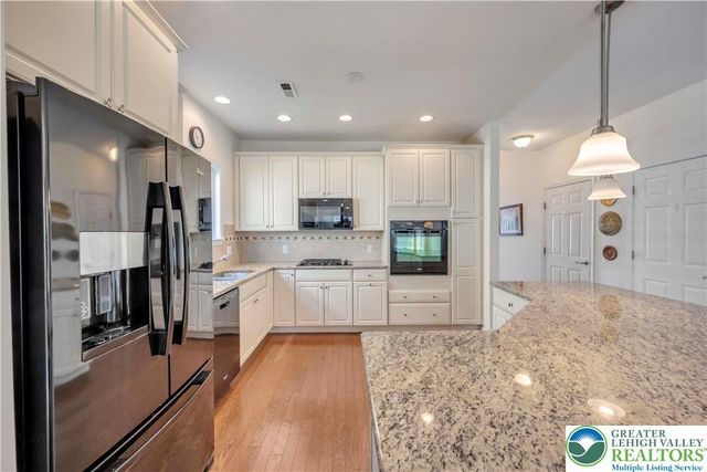 5351 Presidents Drive, Bethlehem City, PA 18017