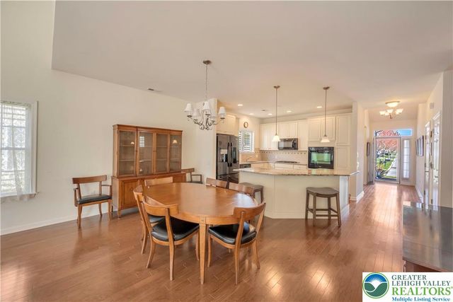 5351 Presidents Drive, Bethlehem City, PA 18017
