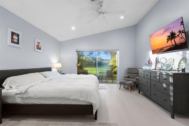 16473 Del Palacio Court, Delray Beach, FL 33484