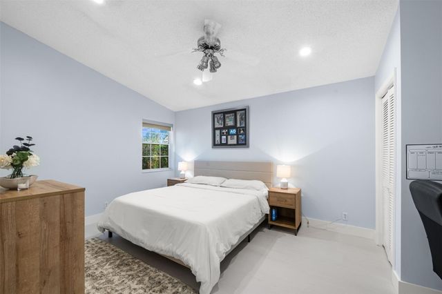 16473 Del Palacio Court, Delray Beach, FL 33484