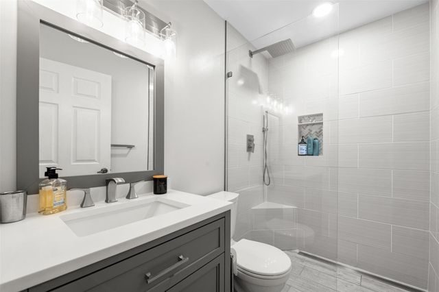 16473 Del Palacio Court, Delray Beach, FL 33484