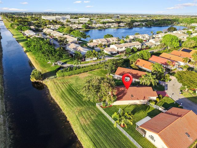 16473 Del Palacio Court, Delray Beach, FL 33484