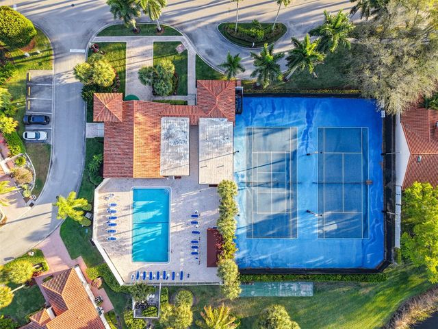 16473 Del Palacio Court, Delray Beach, FL 33484