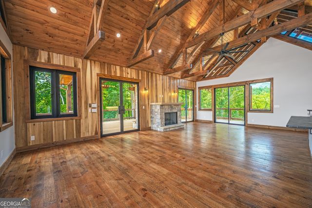 42 Waterstone Way, Mineral Bluff, GA 30559