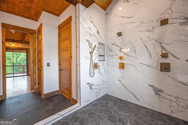 42 Waterstone Way, Mineral Bluff, GA 30559