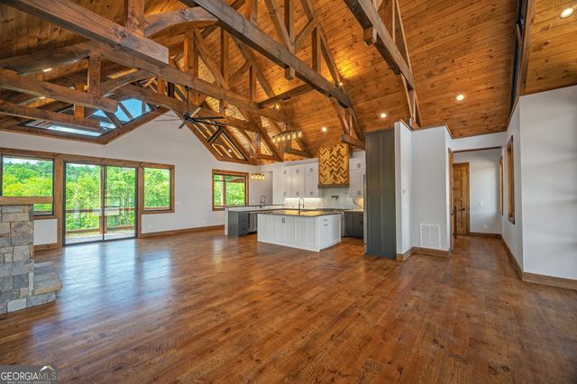 42 Waterstone Way, Mineral Bluff, GA 30559