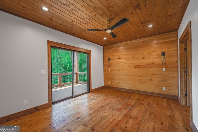 42 Waterstone Way, Mineral Bluff, GA 30559