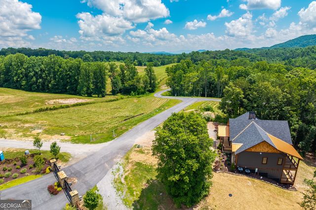 42 Waterstone Way, Mineral Bluff, GA 30559