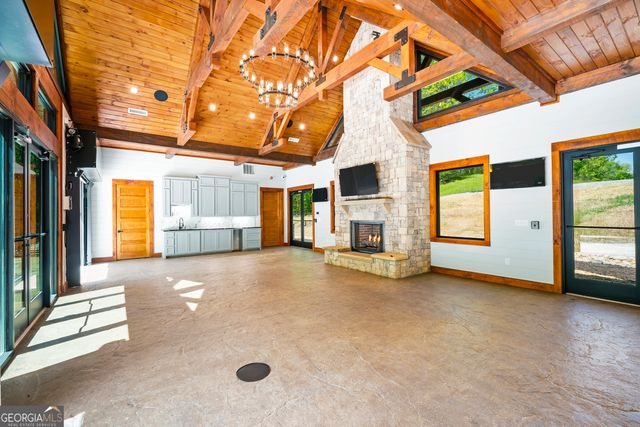 42 Waterstone Way, Mineral Bluff, GA 30559