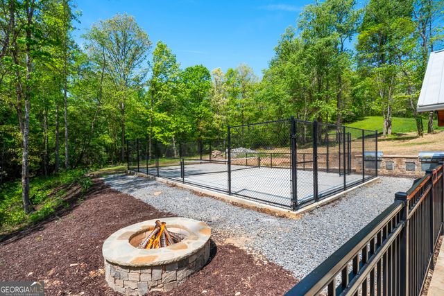 42 Waterstone Way, Mineral Bluff, GA 30559
