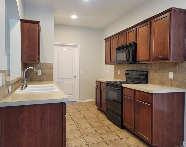 806 Bens Drive, Anna, TX 75409