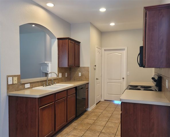 806 Bens Drive, Anna, TX 75409