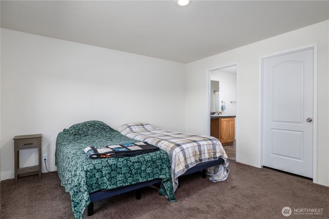190 Midway Lane E, Shelton, WA 98584
