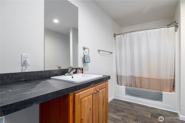 190 Midway Lane E, Shelton, WA 98584