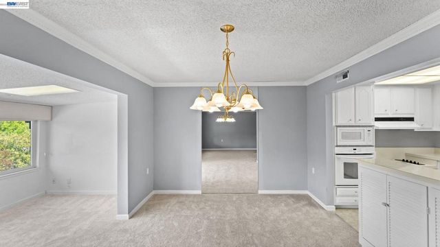 2128 Tice Creek Dr 3, Walnut Creek, CA 94595