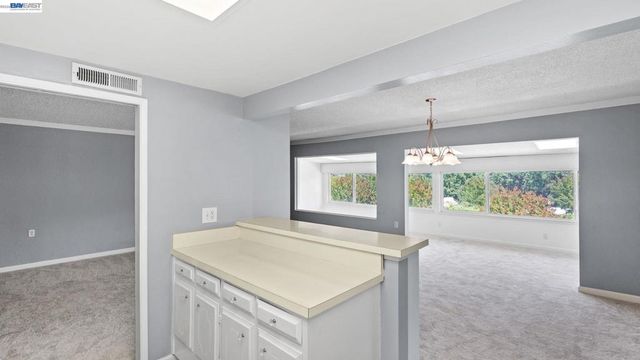 2128 Tice Creek Dr 3, Walnut Creek, CA 94595
