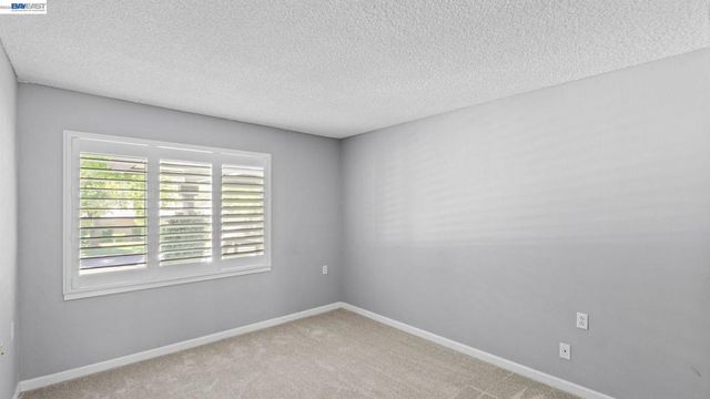 2128 Tice Creek Dr 3, Walnut Creek, CA 94595