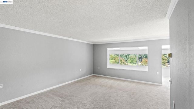 2128 Tice Creek Dr 3, Walnut Creek, CA 94595