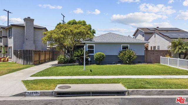 12817 Blodgett Avenue, Downey, CA 90242