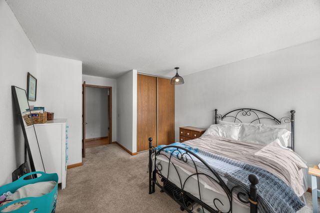 4 Pine Tree Drive 212, Arden Hills, MN 55112
